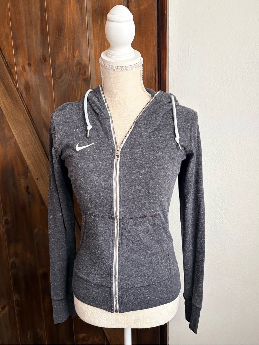 Nike Dark Heather Gray Zip-Up Hoodie 🤍✨